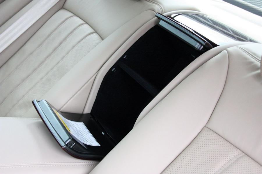  Hyundai Equus Ultimate 2011 года  (фото 17 из 119)